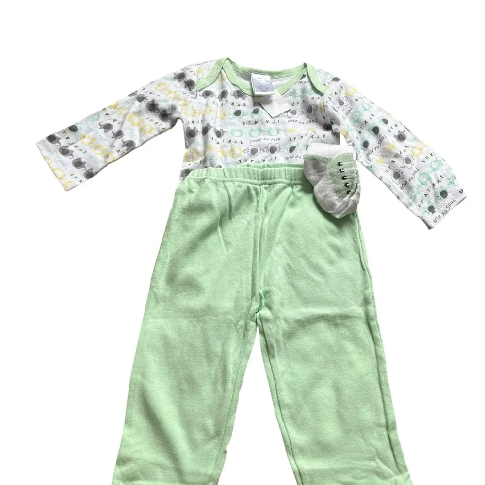 Kristen‎ Hanah 6-9 Month 3-Piece Baby Elephants Unisex NWT Bodysuit Pants Socks